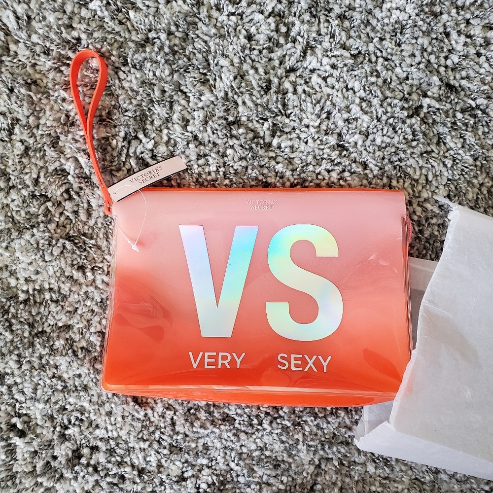 Victoria Secret Zip Pouch NWT